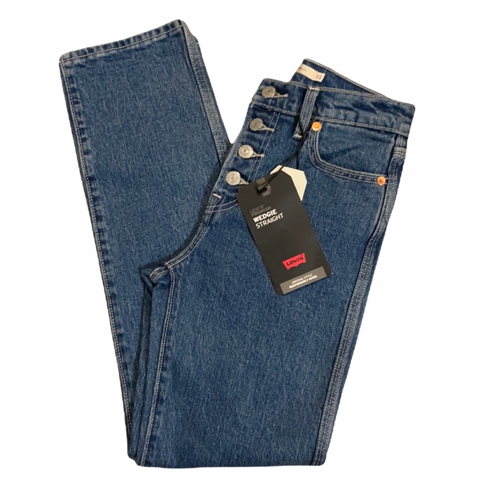 NWT Levi's Woman's Wedgie Straight Buttonfly Jeans Sz 23